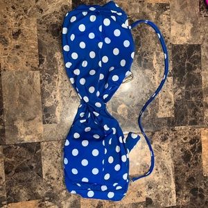 Bundle Two bikini tops with black bottoms